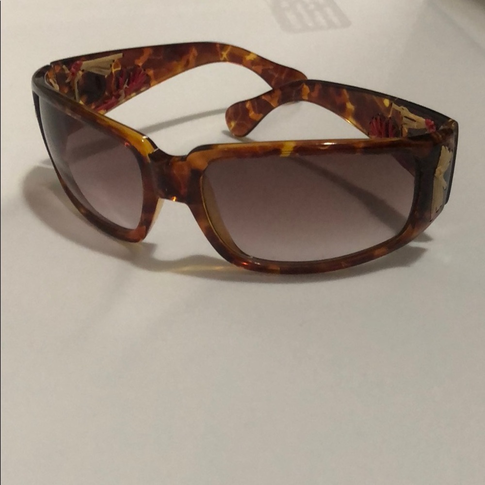 VZ.   New polarized